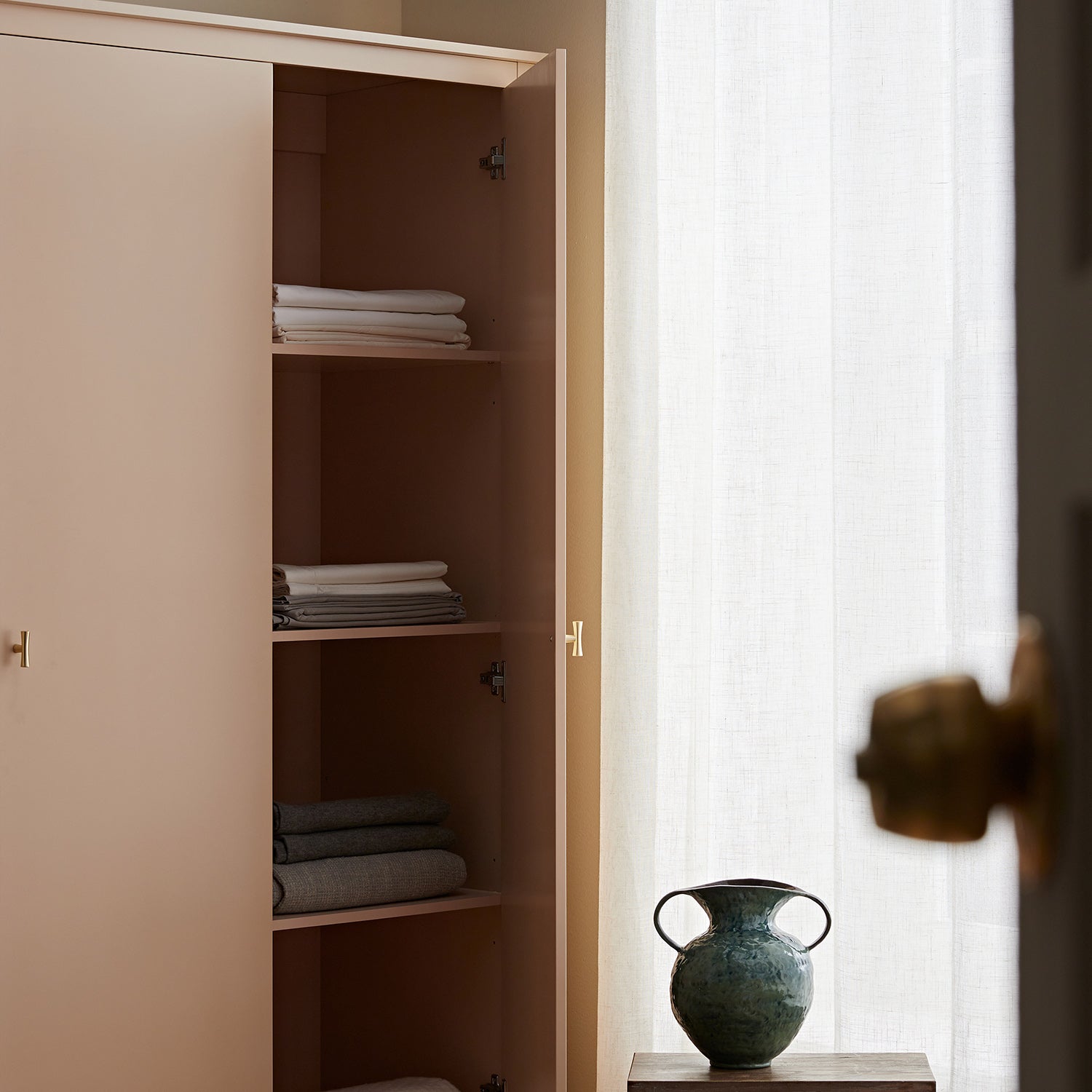 Oakham Triple Closet, Nude Pink